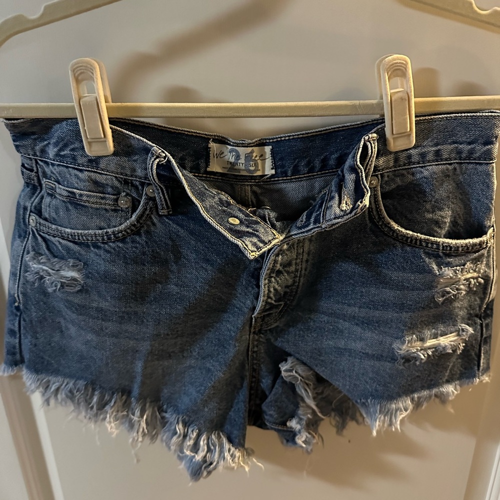 FREE PEOPLE | Jean Shorts| size 26 - Picture 2 of 5